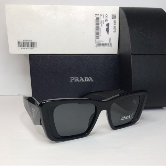 💯- Authentic New Prada PR-08YS 1AB5S0 Sunglasses Women's Black Dark Grey Bu… - Picture 2 of 14